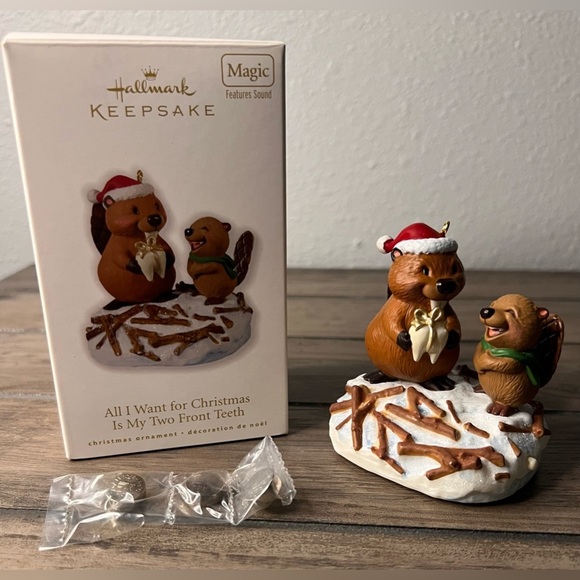 Hallmark NEW 2010 All I Want for Christmas Is My 2 Front Teeth Ornament Magic - Picture 2 of 11